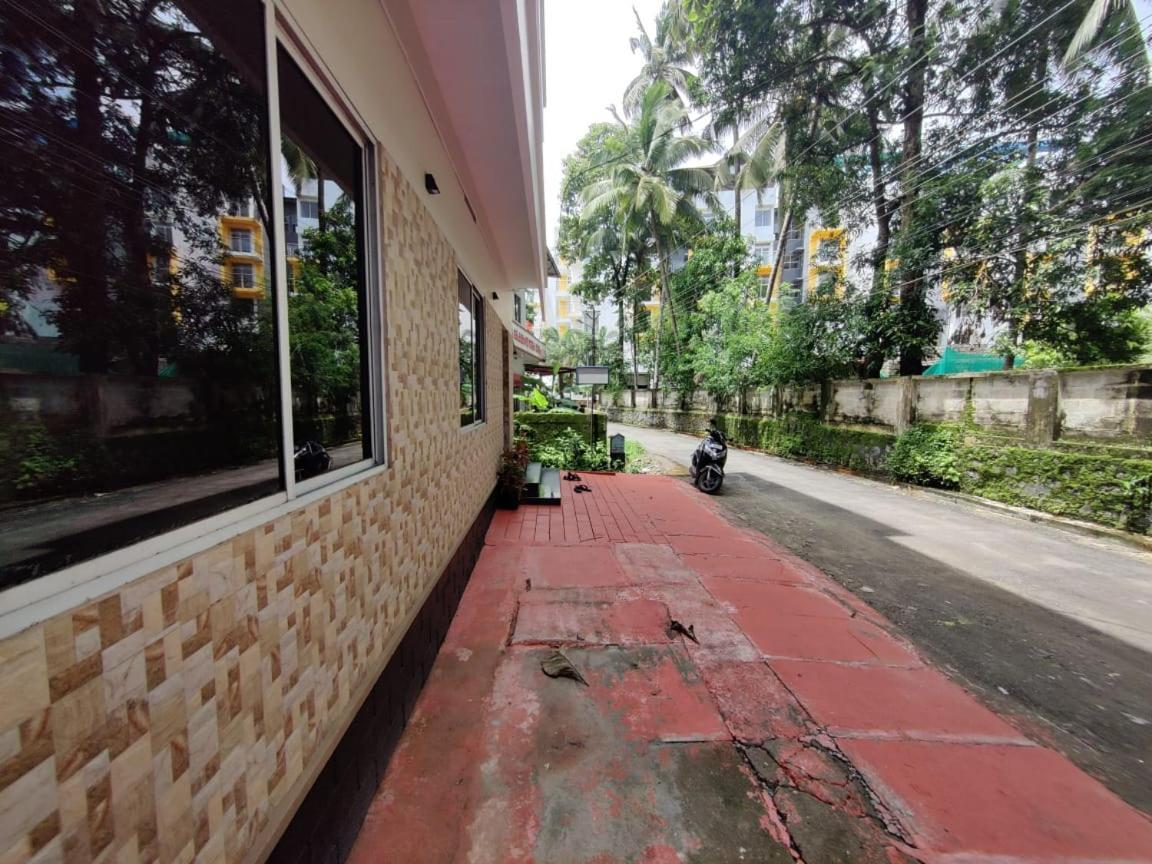 Apartamento Fresh Up In Guruvayur Krishnendhu Residency Exterior foto