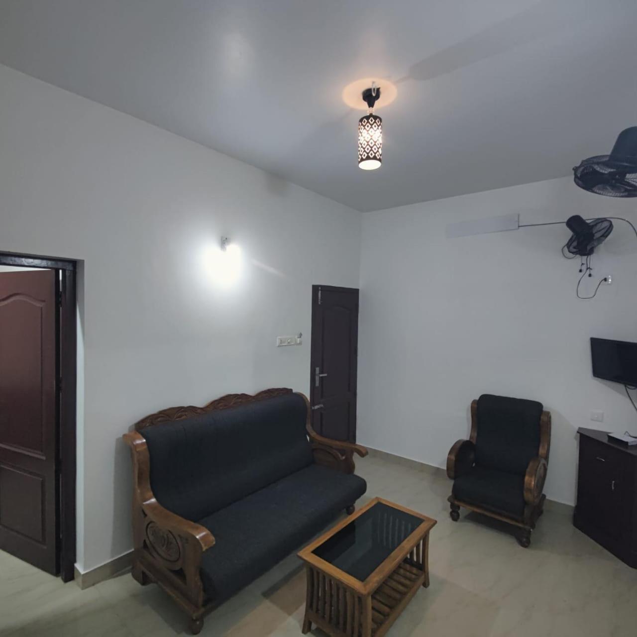 Apartamento Fresh Up In Guruvayur Krishnendhu Residency Exterior foto